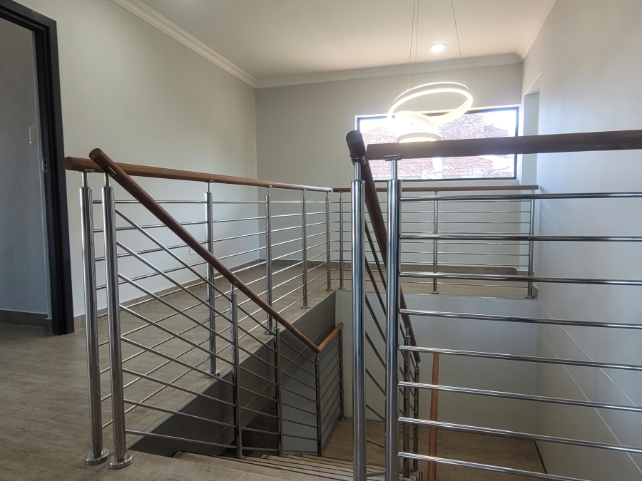 4 Bedroom Property for Sale in Wavecrest Eastern Cape